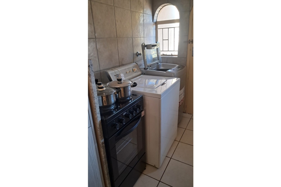 2 Bedroom Property for Sale in Heuwelsig Free State
